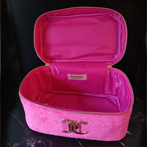 NWT 💥 JUICY COUTURE FUCHSIA VELOUR TRAVEL COSMETIC BAG w/Travel Size Bottle - Picture 6 of 9